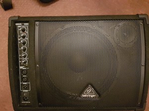 behringer eurolive b1020