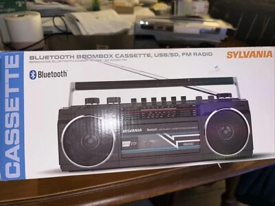 Sylvania портативный Bluetooth бумбокс кассетное радио AM/FM USB SD-плеер - Изображение 1 из 4
