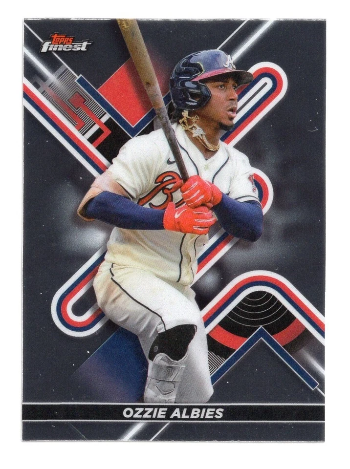 2022 TOPPS FINEST BASEBALL OZZIE ALBIES #32 - Image 1 of 1