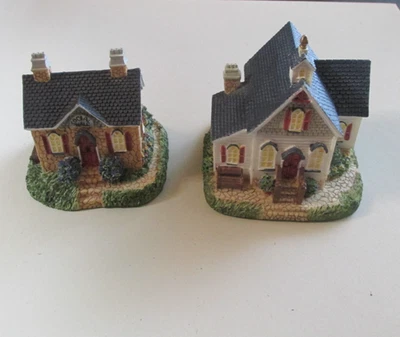 Liberty Falls 1999 lote de 2 - iglesia HSE9a y salón social HSEb Foto 1 de 4