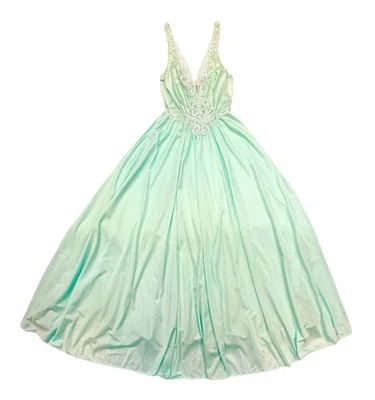 VTG Vandemere Olga Green Lace Stretch Bodice Nylon Nightgown Full 168”Sweep Med - Image 1 of 4