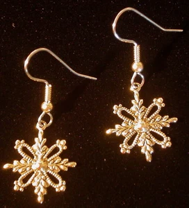Snowflake Earrings 24 Karat Gold Plate Detailed Dangles - Picture 1 of 1