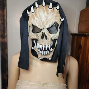Horned Skull Devil Ghost Scream Halloween Mask By Fun World Easter Unlimited Vtg - Picture 1 of 7