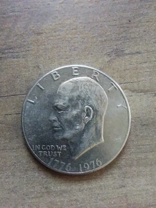 1776-1976  Eisenhower Liberty Bell/Moon Silver Dollar Bicentennial Coin - Picture 1 of 3