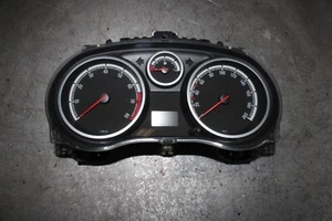 Opel Corsa D 1.2 59kW Tacho Kombiinstrument 13285375 - Bild 1 von 3