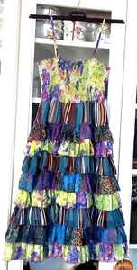 ROBE COURTE "JUST ADDICT" 8 VOLANTS -M : 38- BRETELLES REGLABLES -FLEURS RAYURES - Imagen 1 de 12