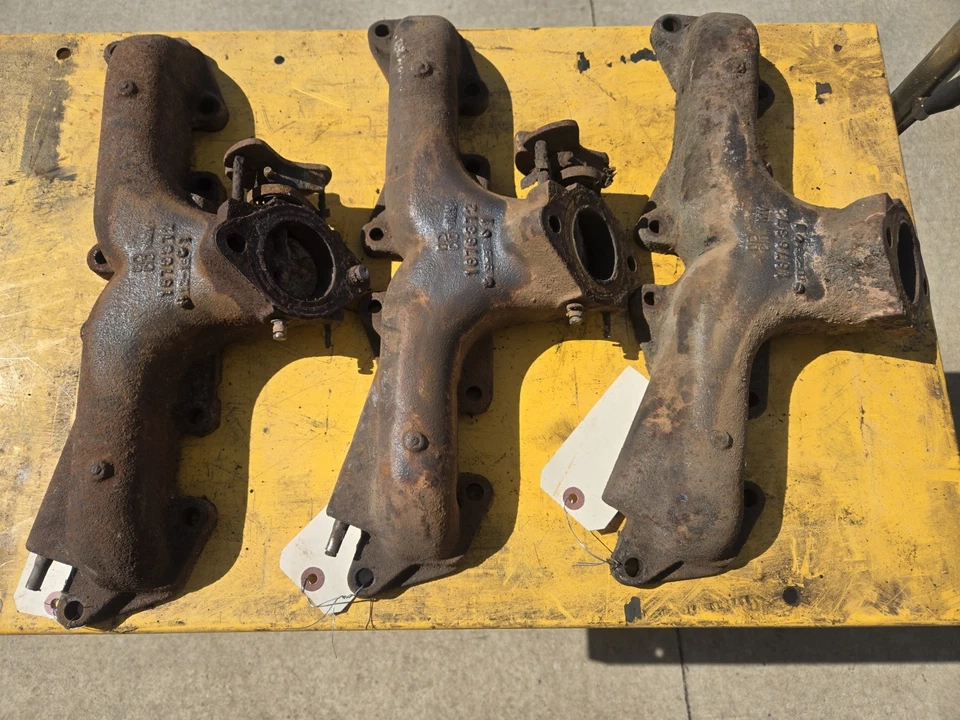 Colectores de escape de polietileno Chrysler 331 354 Foto 1 de 2