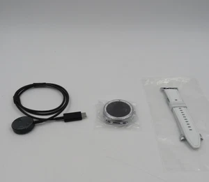 Samsung Galaxy Watch 8 Classic 46 mm SM-L505U 64 Go blanc Bluetooth LTE - Photo 1/5