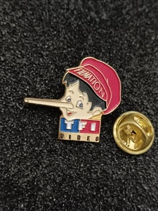 Pin's Pins Pin Enamel 61 TÉLÉVISION FILMATION PINOCCHIO "TF1 VIDEO"  - Picture 1 of 2