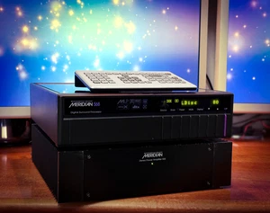 MERIDIAN 568 + 555 🌈RaRe🌈 Stereo High-End Preamp & Power Amplifier Bundle - Picture 1 of 6