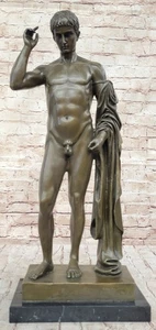 Beautiful sculpture of David inspired by Michelangelo Lost Wax Method Sale - Picture 1 of 10