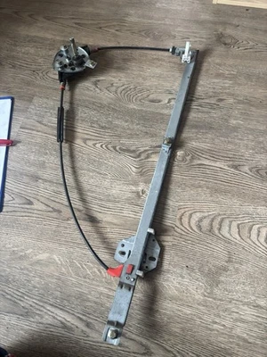 Volkswagen VW T4 Transporter Caravelle OS RH Window Winder Mechanism Genuine - Image 1 of 4