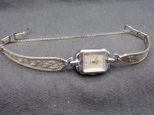 Women's Antique BUCHERER Swiss Mechanical Watch - Works Great! - Picture 1 of 5