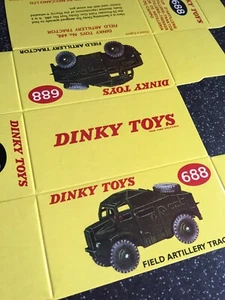 Caja de reproducción DINKY TOYS para tractor de artillería de campo 688 reproducción ejército militar - Imagen 1 de 5