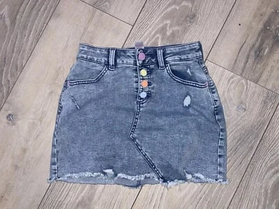 Pantalones Cortos Justice Denim Niñas Talla 12 Color Lavado Ácido Botón Frontal Dobladillo Crudo Foto 1 de 4