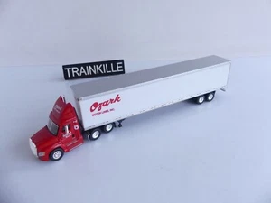 TONKIN REPLICAS INC 1:87 AMERICAN TRUCK + OZARK TRAILER - Bild 1 von 4