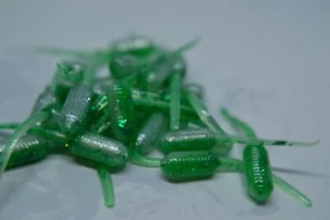 JASONS CRAPPIE STINGER1.5" 30 PK GRUB CRAPPIE LURES JIGS     EMERALD SHAD LAM - Picture 1 of 2