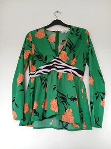BNWOT Missguided Ladies Summer Top in Green & Multicoloured Floral Design Size 8 - Picture 1 of 5