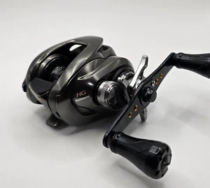 Shimano 20 Metanium HG Baitcast Reel Right Hand from Japan - Picture 1 of 13