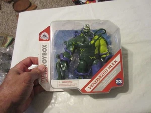 Disney Store Toybox Marvel Venom Venomized Hulk Actionfigur NEU - Bild 1 von 13