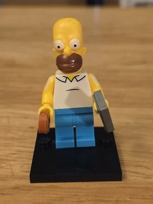 LEGO The Simpsons Collectible  Homer Simpson # 71005 COMPLETE With Accessories!  - Image 1 of 4