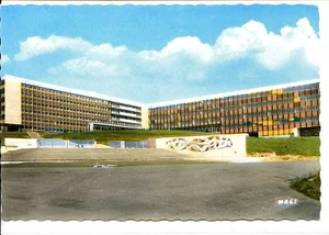 CP 02 AISNE - HIRSON - LE LYCEE JOLIOT-CURIE - Picture 1 of 1