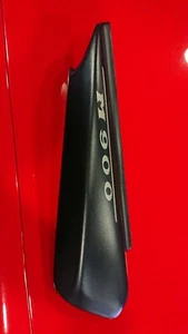 GENUINE DUCATI MONSTER 900 RH FRAME COVER - Picture 1 of 2