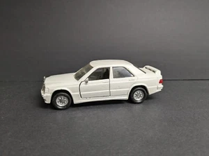 Matchbox Super Kings / Mercedes 190E / von 1985 / K115 / in Weiß ✔️ - Bild 1 von 10