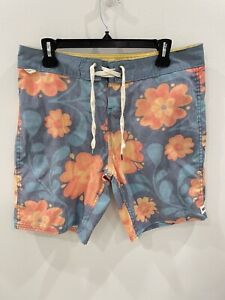 REEF Boardshorts To Trip On Swimming Trunks Mens Sz 32 Colorful Floral Hawaiian