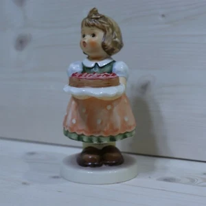 Goebel Hummel Geburtstagskerze (Kerzenhalter) Nr. 440 TMK 6 - 5,5" (BA-H-22) - Bild 1 von 12