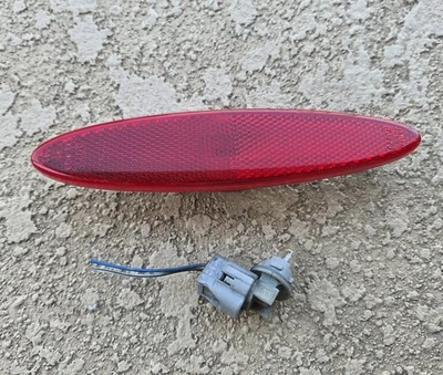 02 - 10  LEXUS  SC430   GENUINE  OEM  LEFT or RIGHT  REAR  MARKER  LIGHT - Image 1 of 2