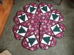 Handmade PATCHWORK TREE & POINSETTIA Tree Skirt QUILT - approx. 56" diameter - Picture 1 of 4