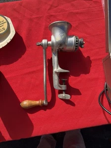 Antiker/Vintage Universal Tisch/Thekenhalterung Fleischwolf - Bild 1 von 3