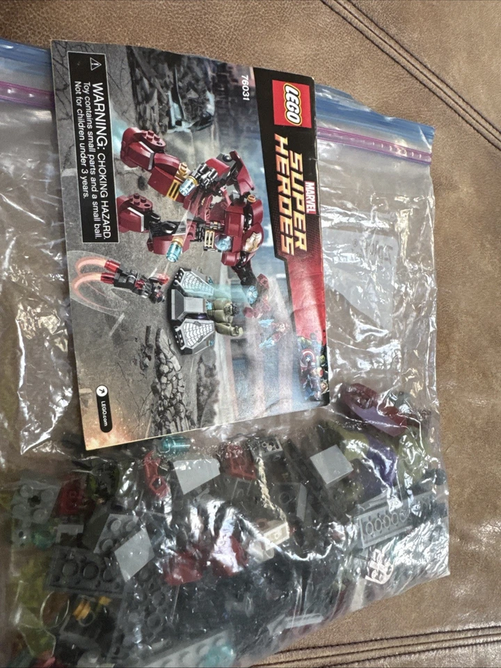 LEGO Marvel Super Heroes: The Hulk Buster Smash (76031) Iron Man Age Of Ultron - Image 1 of 1