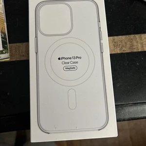 Apple Clear Case with MagSafe for iPhone 13 - Zdjęcie 1 z 1