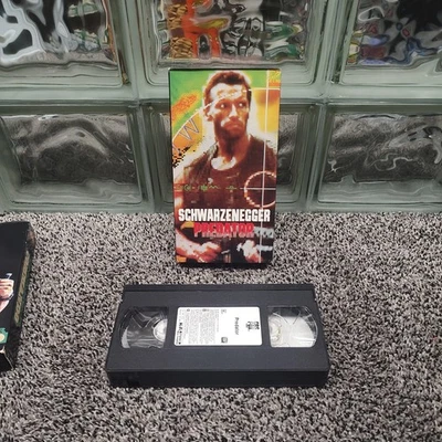 Predator - Vintage 1988 VHS Tape Movie -  Arnold Schwarzenegger - vintage  - Image 1 of 4
