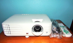 ViewSonic PX727HD 1080P Home Theater Projector  2.6 Total Hours Mint Condition !