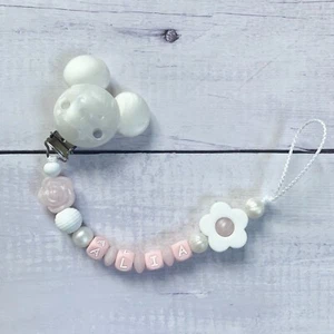 Schnullerkette Nuckelkette mit Namen aus Silikon altrosa weiß Maus Mädchen - Bild 1 von 4