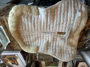 Fleeceworks sheepskin dressage pad used L - Picture 1 of 8