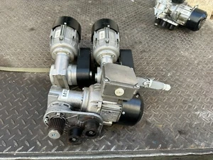 Rexroth gearmotor 3 842 547 991 + 3 842 503 059 i=10 - Picture 1 of 3