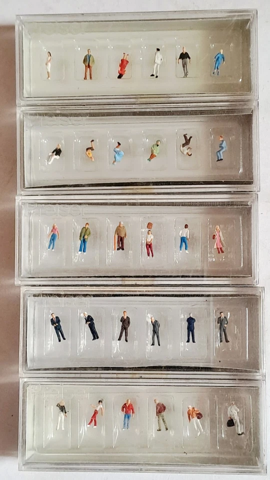 PREISER ÉCHELLE: Z . 5 BOITES PERSONNAGES 1:200 - Photo 1/1