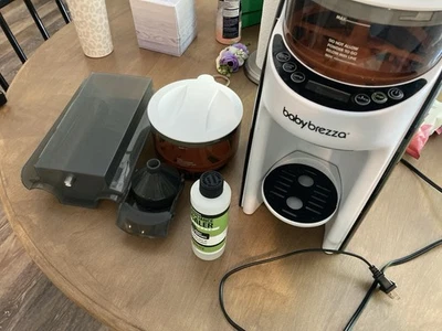 Baby Brezza Formula Pro Foto 1 de 3