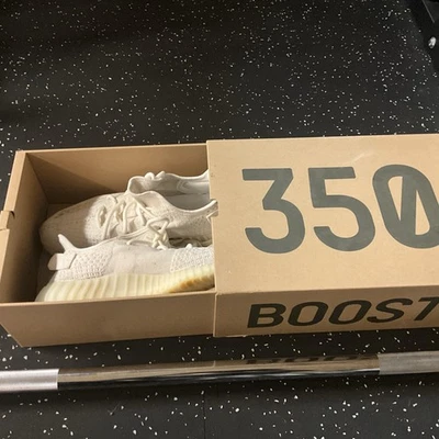 Talla 12 - Adidas Yeezy Boost 350 V2 Low Bone Foto 1 de 4