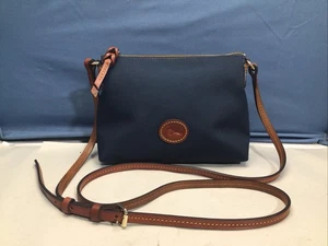 Dooney Bourke Damen Umhängetasche Pouchette Navy, kleine Nylon K0772435 mit Echtheitszertifikat - Bild 1 von 19