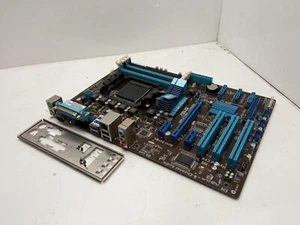 ASUS M5A78L/USB3 Sockel AM3 DDR3 ATX Mainboard mit I/O Shield - Bild 1 von 5