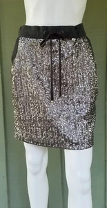 NUEVO CON ETIQUETAS ANN TAYLOR Gris Jersey Lentejuelas Frontal Cordón Falda Mediana M - Imagen 1 de 4