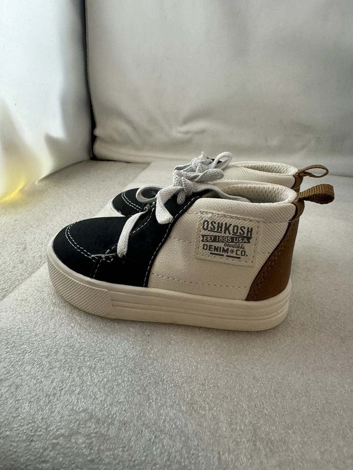 Туфли Genuine Baby от OshKosh 4 М - Изображение 1 из 4