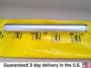 CASE PARTS - GENUINE CASE AXLE PIVOT PIN, TB80 (PART NO.  47432519) - Picture 1 of 5