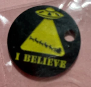 Pathtag Club December 2014 I Believe Alien Santa Unused - Picture 1 of 1