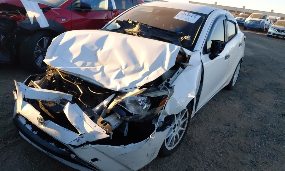 Toyota Yaris iA 2017 motor de 1,5 L fabricante de equipos originales 150 k millas (LKQ ~ 437310768) Foto 1 de 4